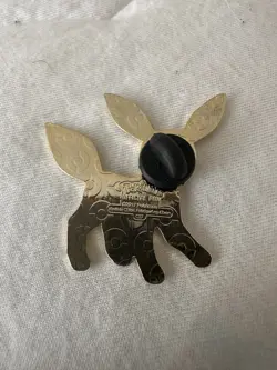 Pokemon Umbreon Official Enamel Collector's Pin 2017 TCG Nintendo Black Gold - Image 3