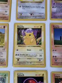 Base Set SHADOWLESS 30 Pokemon Card Lot Uncommon & Common Charmander Pikachu NM - Image 2