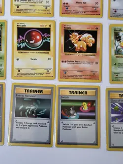 Base Set SHADOWLESS 30 Pokemon Card Lot Uncommon & Common Charmander Pikachu NM - Image 5