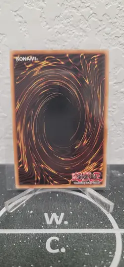 YUGIOH! Red-Eyes Fang with Chain LEDU-EN004 Ultra Rare 1st Edition NM - Image 2