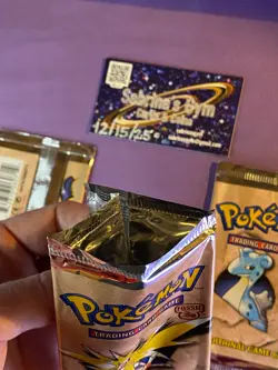 Empty 1st Edition Fossil Complete Artwork Pokemon Card Opened Packs 1999 WoTC - Image 4