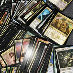Large Lot Of Magic: The Gathering Trading Card Game Over 600 Cards - Image 4