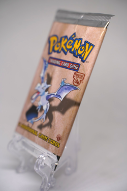21.03g Pokemon 1st Edition Fossil Booster Pack Factory Sealed Aerodactyl WOTC - Image 4