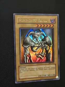 Yugioh Summoned Skull MRD-003 Unl Misprint Foil Shift - Image 1