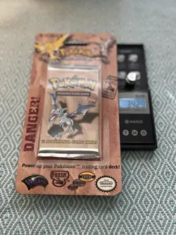 21.3g Heavy Pokemon Fossil Booster Pack Blister Hangar Wizards Of The Coast - Image 2