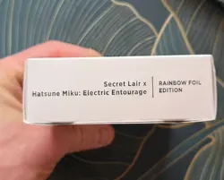 Secret Lair x Hatsune Miku: Electric Entourage (RAINBOW FOIL) (ENGLISH) | SEALED - Image 2