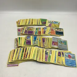 Mixed Bundle Of 250+ Pokemon Trading Cards Including 2 Tin Cases (T2) NS#8666 - Image 1
