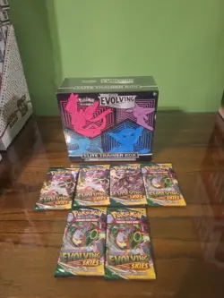 Pokemon Evolving Skies Elite Trainer Box ETB and 6x Booster Packs Factory Sealed - Image 1