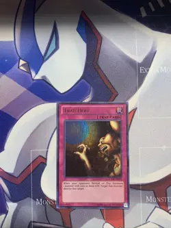Trap Hole LCYW-EN177 Unlimited Ultra Rare Light Play Yu-Gi-Oh! - Image 1