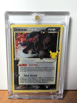 Pokemon TCG: Umbreon Gold Star 17/17 Celebrations 25th Anniversary - Image 2
