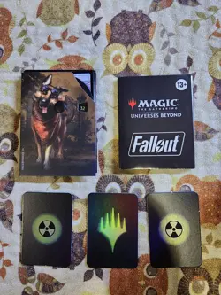 Magic: The Gathering Universes Beyond Fallout Scrappy Survivors Commander Deck - Image 2
