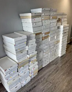 500 Pokemon Card Lot + 50 Holo, Rares, Reverse Foils EX V - Gift Box Collection - Image 1