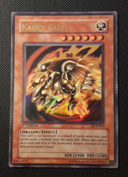 Yu-Gi-Oh! Kaiser Glider, DCR-051, 1. Edition, Englisch, Light Played - Image 1