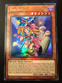 Yu-Gi-Oh! Toon-Dunkles Magier-Madchen, DUPO-DE041, UR, 1. Auflage, EX - Image 1