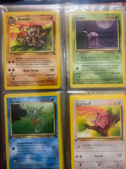 Vintage 1999 Authentic Red Pikachu Pokemon 4-Pocket Card Binder Book Album - Image 2