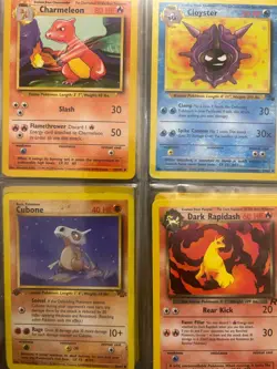Vintage 1999 Authentic Red Pikachu Pokemon 4-Pocket Card Binder Book Album - Image 3