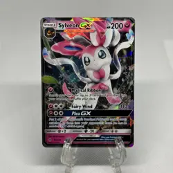 Pokemon Sylveon GX Full Art Holo Card 92/145 Sm-Guardians Rising - Image 1
