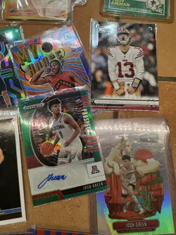 Card Lot Collection Of 30 Kobe, Lamelo Pokemon Autos Arizona Basketball Nba - Image 4