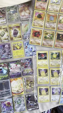 Pokemon Binder Lot WOTC Base Set Jungle Fossil & Japanese Vintage, 600+ Cards - Image 2