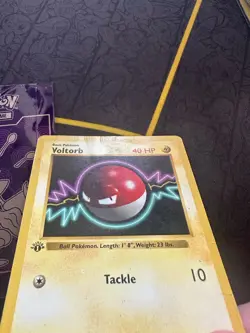 Pokemon Card Voltorb 67/102 Base Set 1st Edition shadowless Rare 069🔥HP🔥 - Image 2