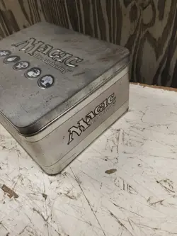 Deckmasters Garfield vs. Finkel Metal Case EMPTY TIN ONLY MTG Magic Gathering - Image 4