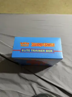 Pokemon Sword and Shield Base Set Elite Trainer Box ETB Zamazenta SEALED 2020 - Image 4