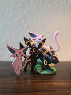 Umbreon And Espeon Prismatic Premium Figure And Pin Pokemon Collection - Image 1