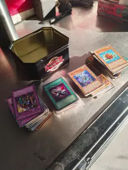 Yugi Oh Cards Yugi Oh Around 300 Cards Lot Yugi Oh Vintage Cards, no top lid . - Image 2