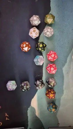 magic the gathering dice lot Spin downs, +1 -1 counters, keyword dice Phyrexian - Image 2