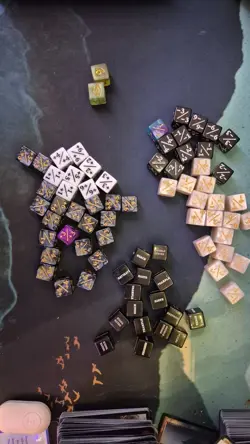 magic the gathering dice lot Spin downs, +1 -1 counters, keyword dice Phyrexian - Image 5