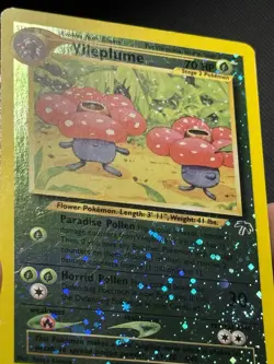 Vileplume 17/18 Southern Islands Reverse Holo Rare Vintage Pokemon Card SWIRL - Image 2
