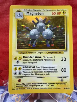 Pokemon: Magneton Original Base Set Holo 9/102 - Unlimited Rare Foil Card LP - Image 1