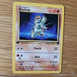 1ST EDITION MACHOP 59/82 POKEMON CARD (TEAM ROCKET SET) - Image 3