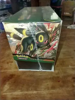 Pokemon TCG Sword & Shield- Evolving Skies Build & Battle Stadium Sealed Minty 820650809781 - Image 2