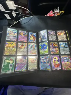 Pokemon Collection Binder 360 Cards All Hits Modern And Vintage - Image 2