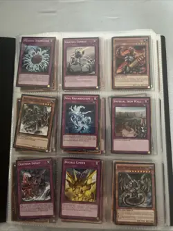 🔥🔥🔥🔥Yugioh Binder Lot Of Cards - Image 1