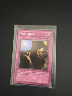 Trap Hole LOB-058 The Legend of Blue Eyes White Dragon Unlimited - Image 1