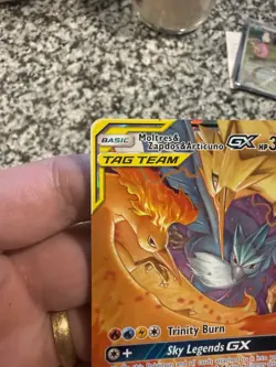 Pokemon TCG Moltres Zapdos Articuno GX 44/68-HIDDEN Fates Ultra Rare NM - Image 2