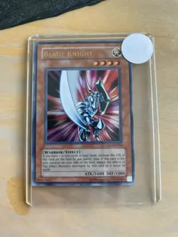 Blade Knight DB2-EN034 Dark Beginning 2 Unlimited - Image 1