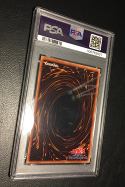 Winged Kuriboh | Ultimate Rare | 2005 TLM| PSA 8 Near Mint | japanese | Yu-Gi-Oh - Image 5