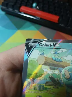 Pokemon Miscut Error Card Golurk V 182/203 Evolving Skies LP - Image 4