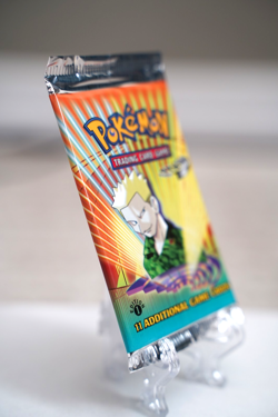Pokemon TCG Gym Heroes 1st Edition Booster Pack LT Surge Art WOTC 1999 SEALED - Image 3