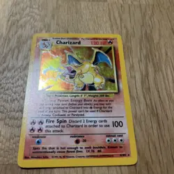 Pokemon TCG Charizard - Base Set Holo Rare 4/102 Vintage WOTC - Light Play (LP) - Image 3