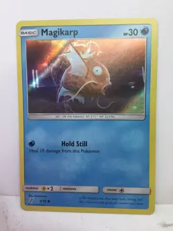 2019 POKEMON 1X MAGIKARP 8/18 HOLO COMON DETECTIVE PICACHU NM/M TCG CARD - Image 1