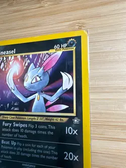 Pokemon TCG Sneasel Neo Genesis 25 Regular 1st Edition Rare - Image 2