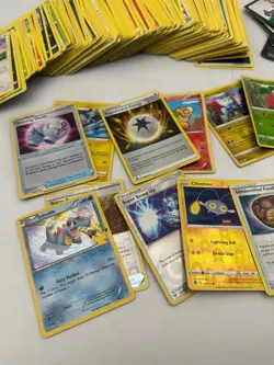 Pokemon Joblot 250 Trading Cards, TCG & Redeeming Cards - Image 2