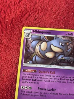 Nidoqueen - SM160 - Team Up Stamp - SM Black Star Promos - Pokemon Card Lp - Image 3