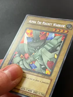 Alpha the Magnet Warrior DOR-E001 Prismatic Secret Rare Light Play+ Yugioh - Image 3