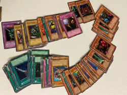 500 Ct yugioh cards Bulk Vintage - Mostly Commons Some Rares - Image 4