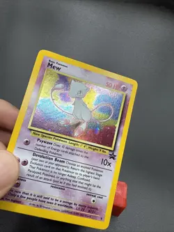 Pokemon Card Mew HOLO Black Star Promo #9 LP Condition Rare 2000 - Image 2
